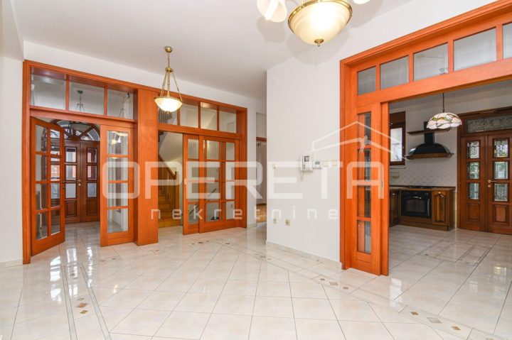 Maison À louer - Grad Zagreb Zagreb - foto 3/15