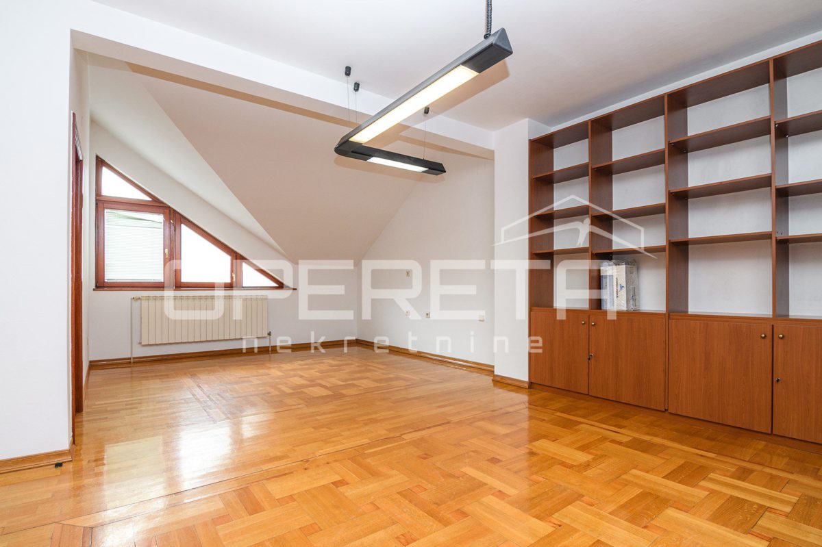 Dům K pronájmu - GRAD ZAGREB ZAGREB