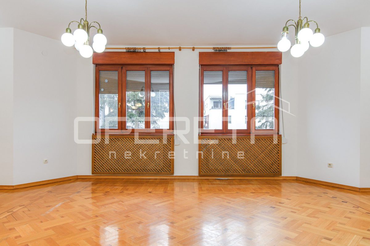 Dům K pronájmu - GRAD ZAGREB ZAGREB