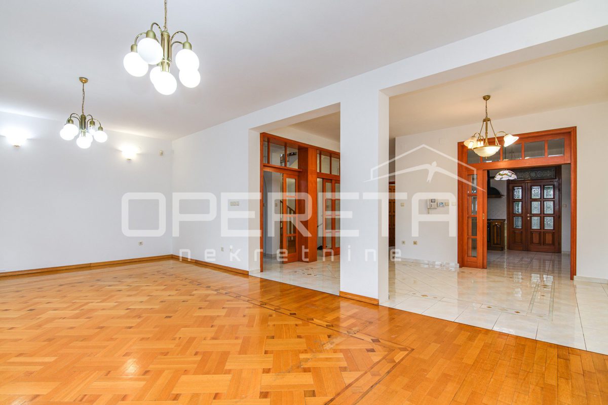 Dům K pronájmu - GRAD ZAGREB ZAGREB
