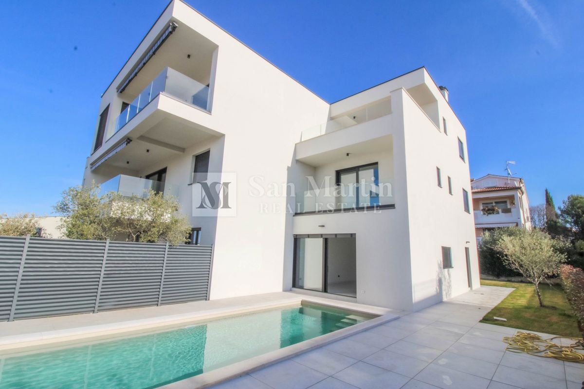 House For sale - Istarska Poreč - foto 3/16