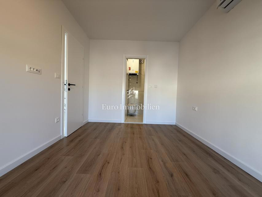 Apartment Zu verkaufen - SPLITSKO-DALMATINSKA MAKARSKA