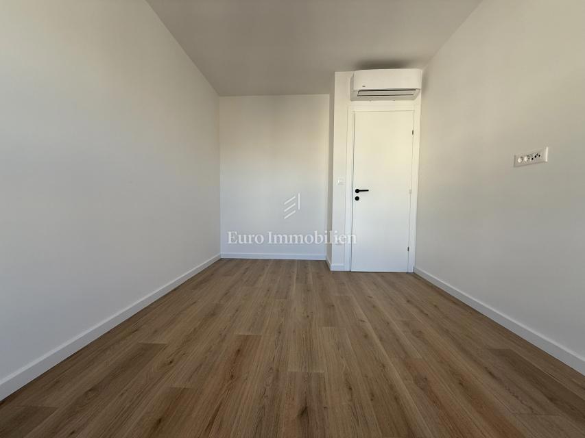 Apartment Zu verkaufen - SPLITSKO-DALMATINSKA MAKARSKA