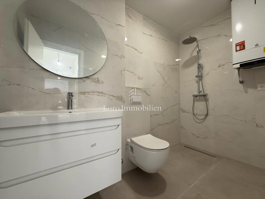 Apartment Zu verkaufen - SPLITSKO-DALMATINSKA MAKARSKA