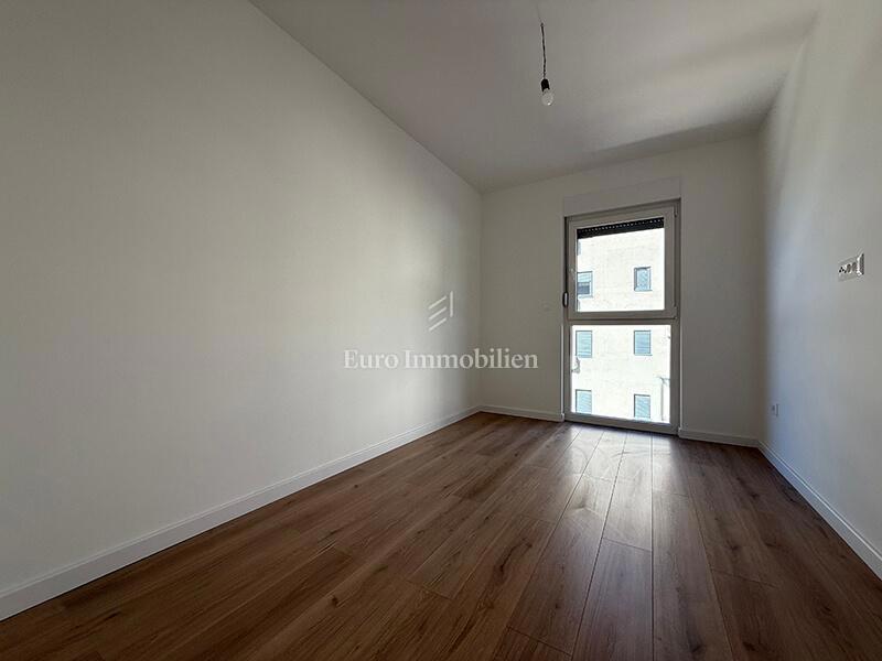 Apartment Zu verkaufen - SPLITSKO-DALMATINSKA MAKARSKA