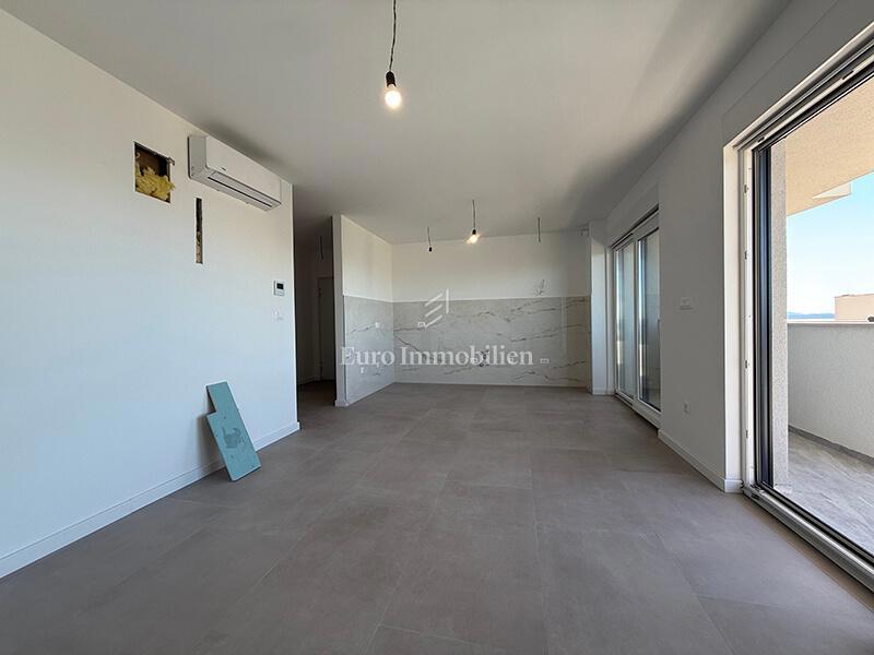 Apartment Zu verkaufen - SPLITSKO-DALMATINSKA MAKARSKA