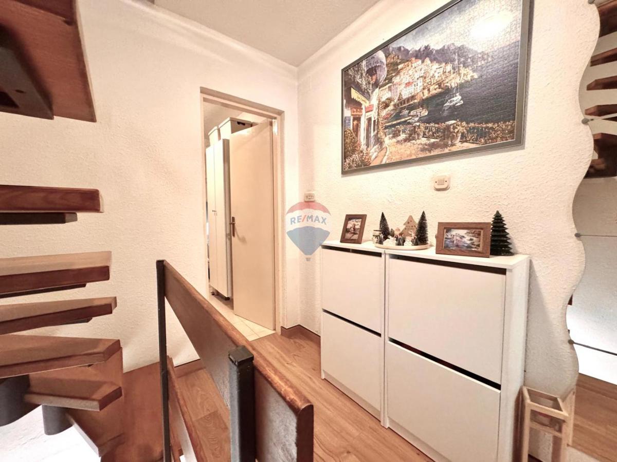 House For sale - PRIMORSKO-GORANSKA NOVI VINODOLSKI
