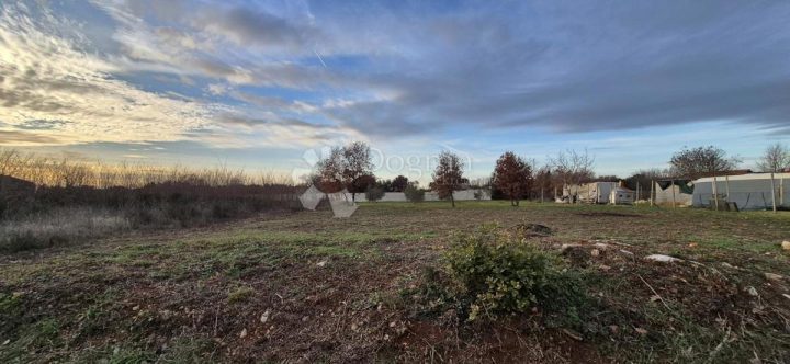 Land For sale - Istarska Marčana - foto 2/13