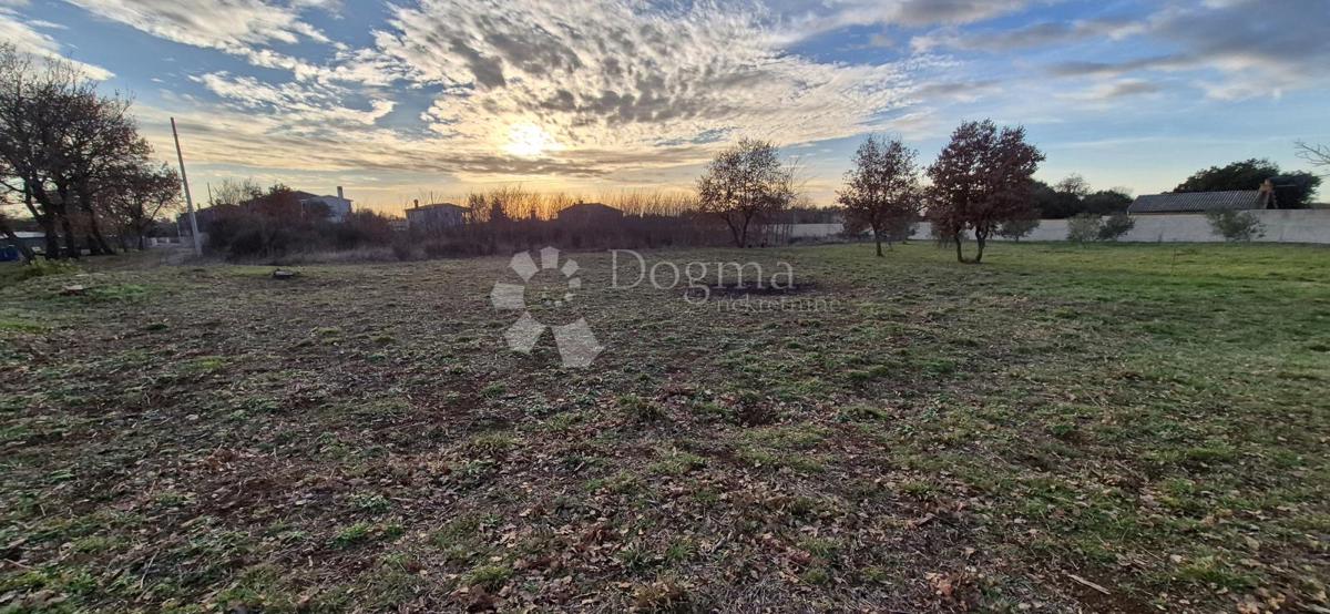 Land For sale - ISTARSKA MARČANA