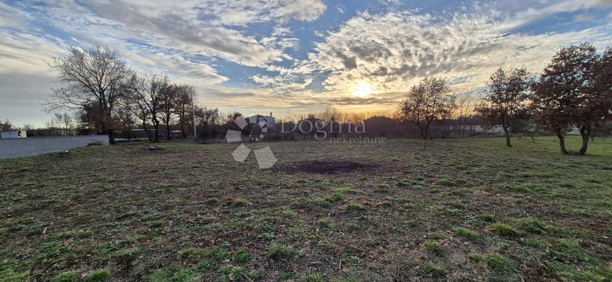 Land For sale - ISTARSKA MARČANA