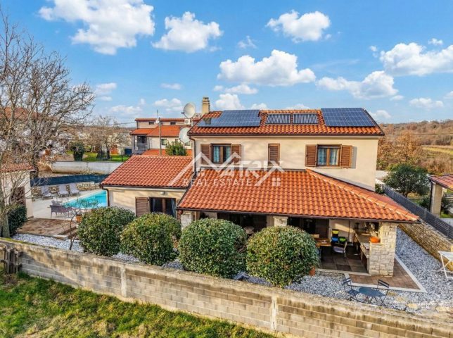 Casa in vendita 208 m² – Poreč