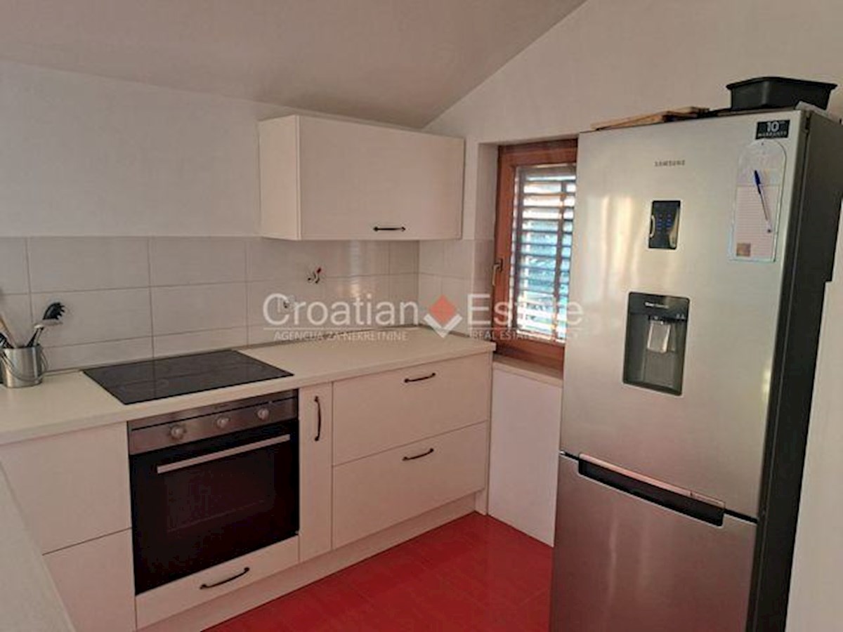 Appartement À louer - SPLITSKO-DALMATINSKA SPLIT