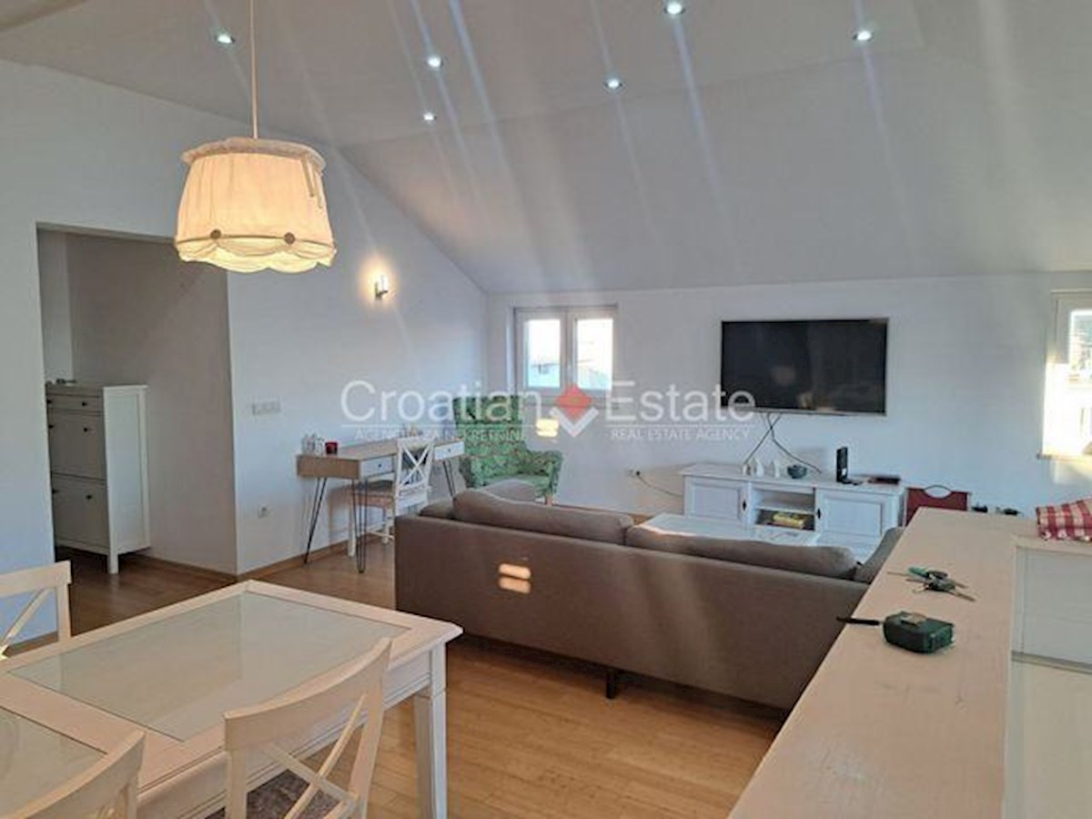 Appartement À louer - Splitsko-dalmatinska Split - foto 3/17