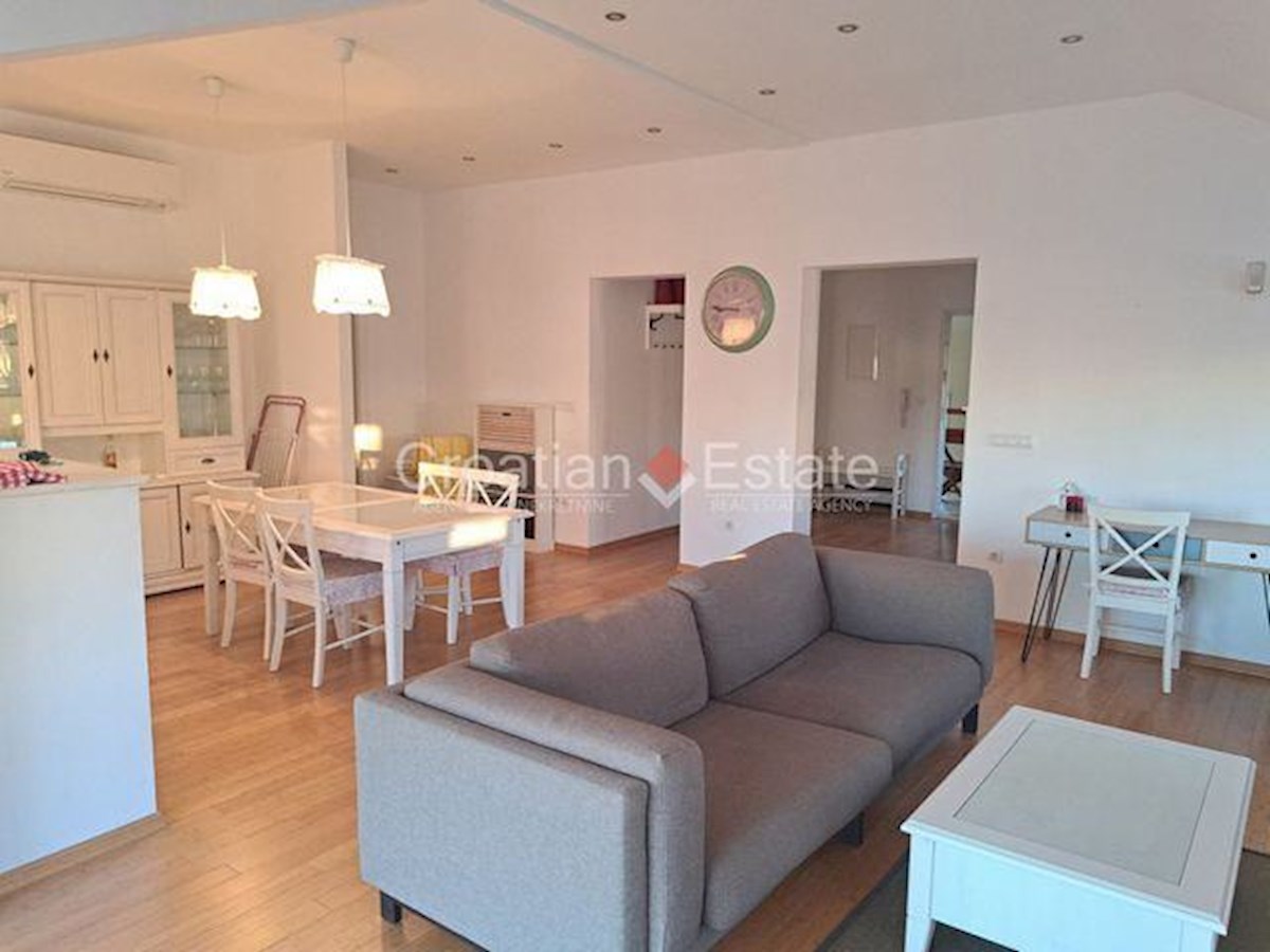 Appartement À louer - Splitsko-dalmatinska Split - foto 5/17