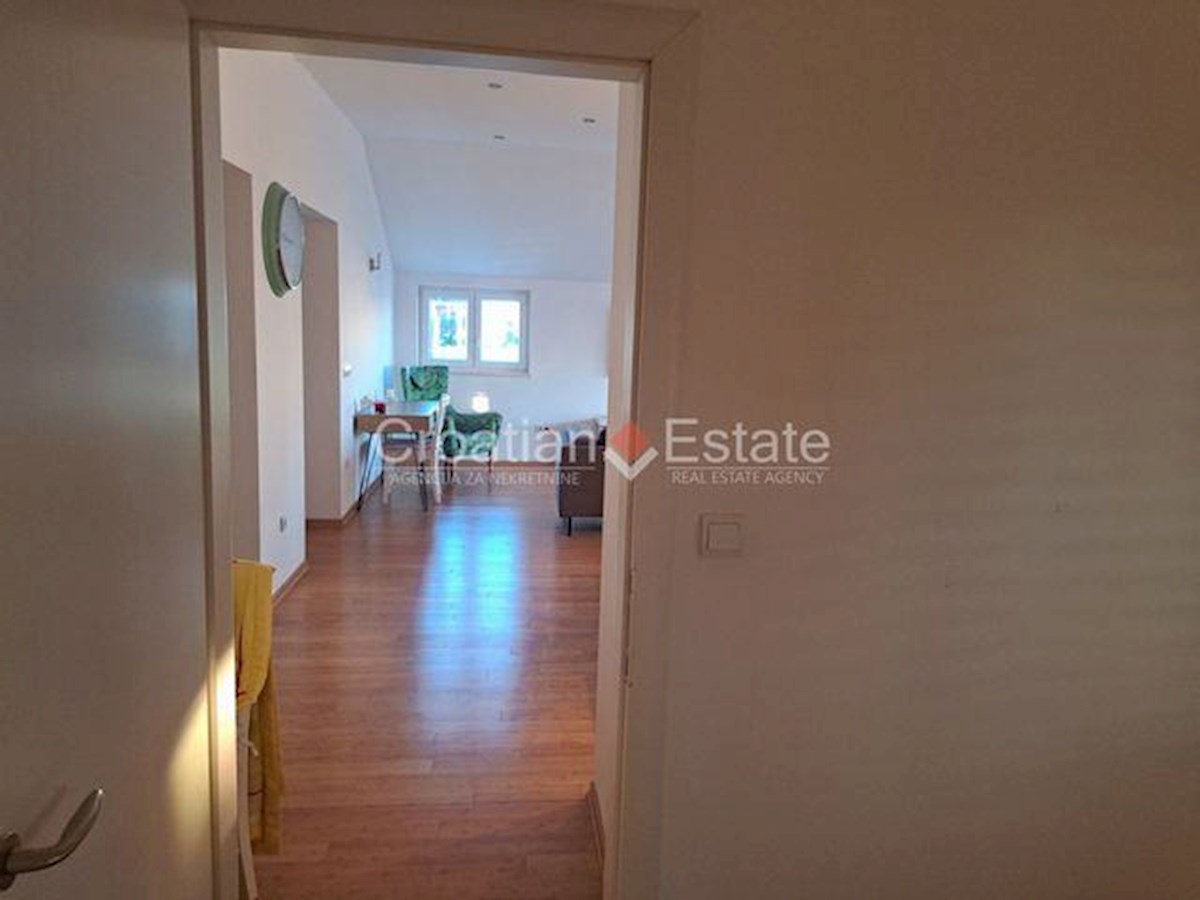 Appartement À louer - SPLITSKO-DALMATINSKA SPLIT