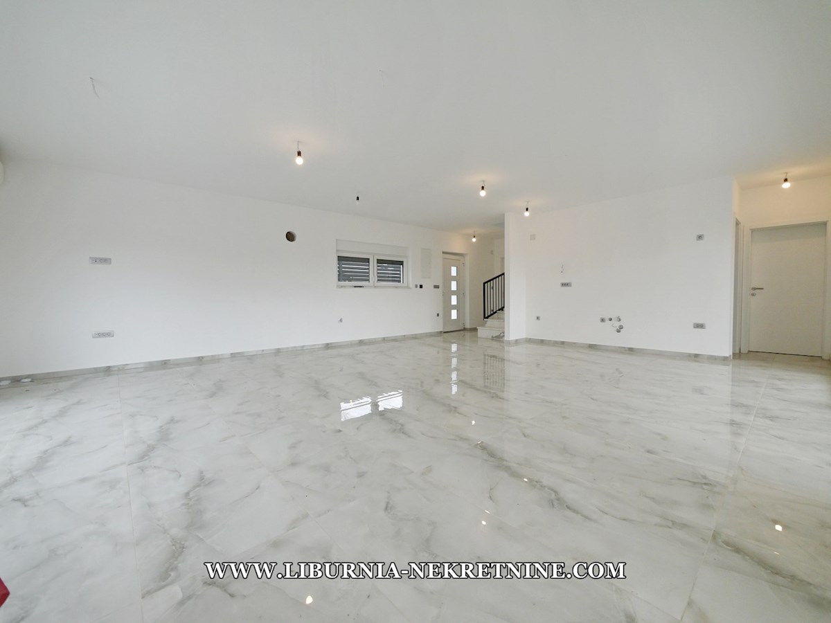 Casa In vendita - PRIMORSKO-GORANSKA KRK