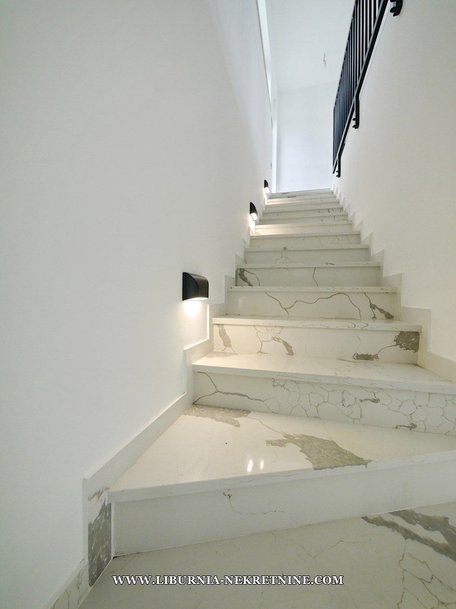 Casa In vendita - PRIMORSKO-GORANSKA KRK