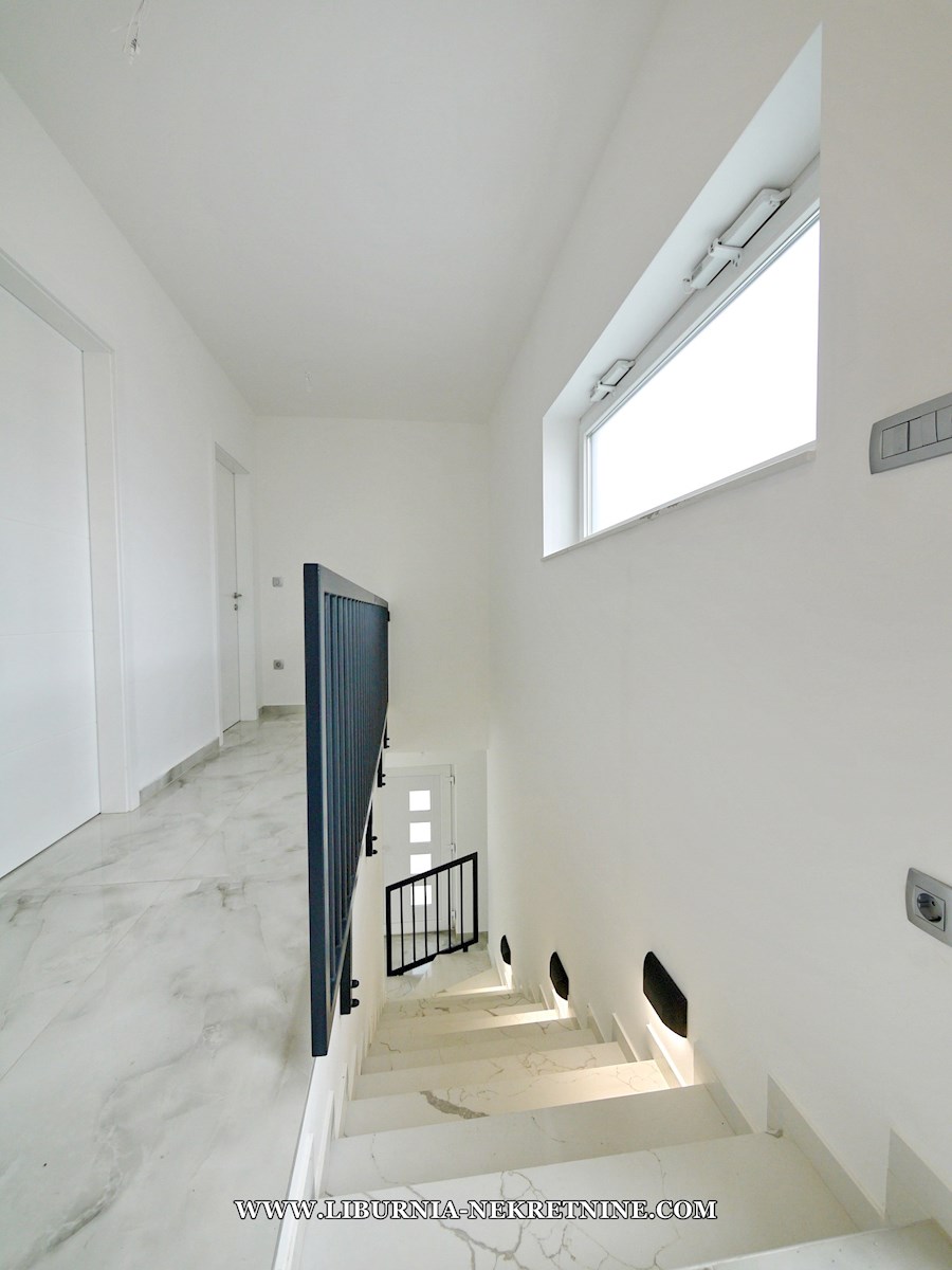 Casa In vendita - PRIMORSKO-GORANSKA KRK