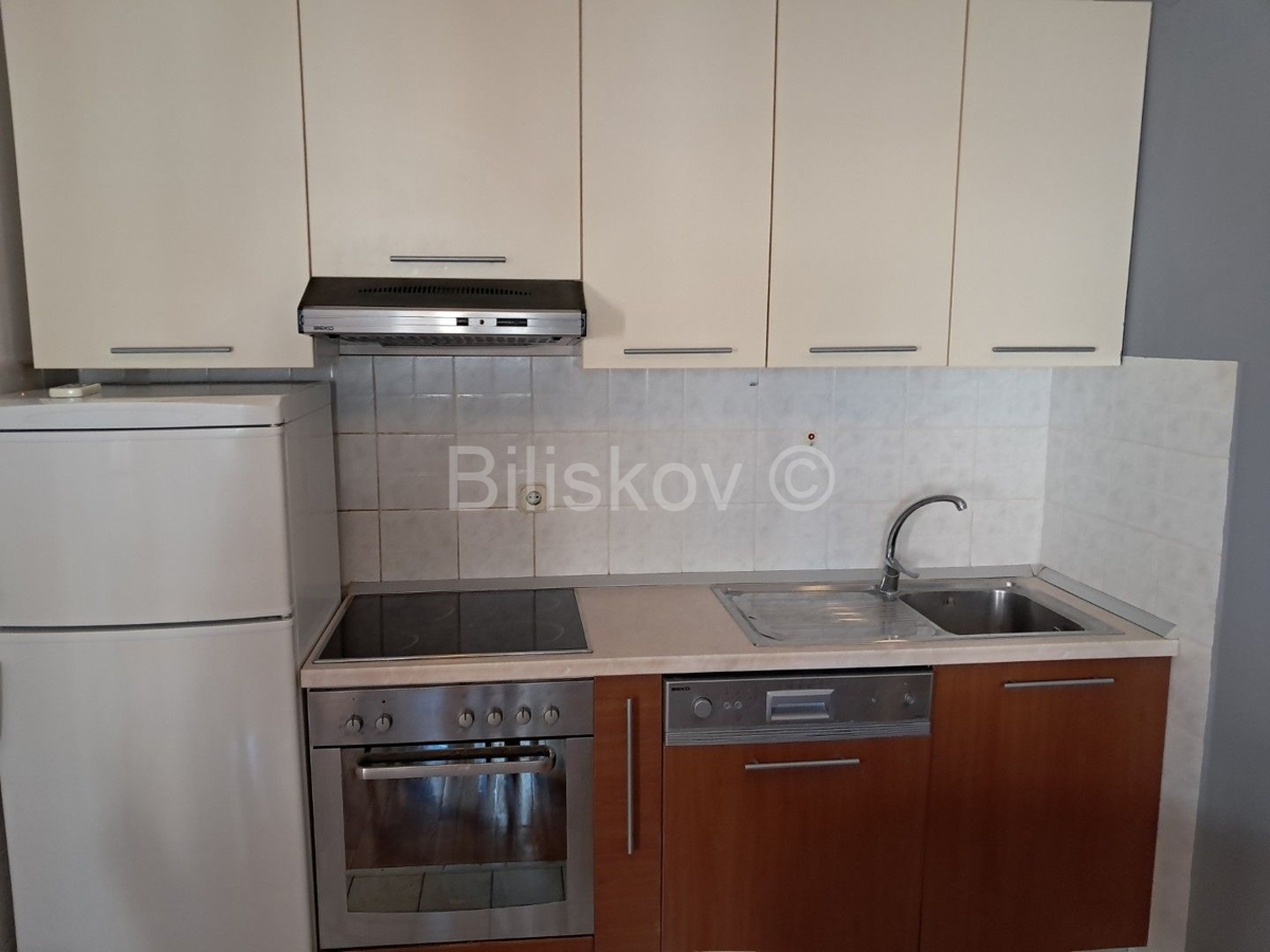 Appartement À louer - Splitsko-dalmatinska Split - foto 2/9