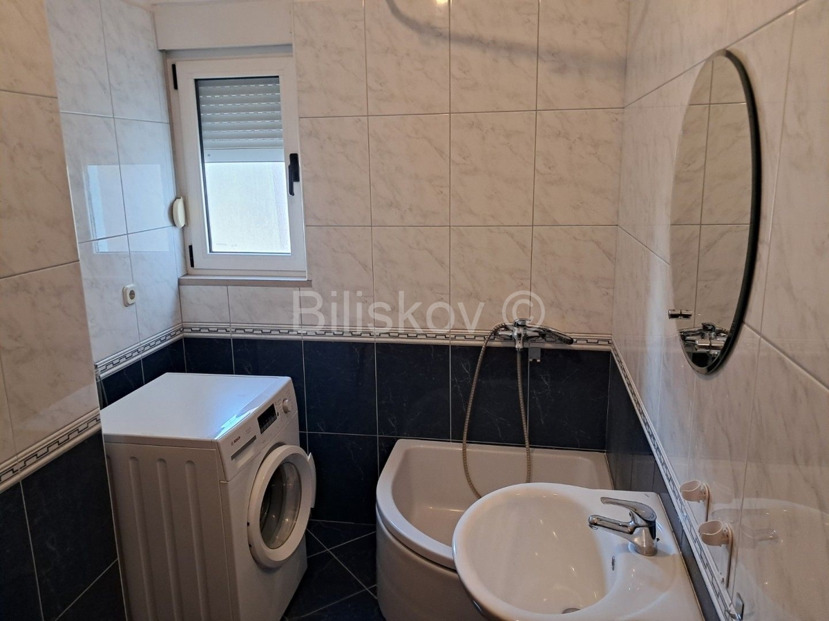 Appartement À louer - SPLITSKO-DALMATINSKA SPLIT