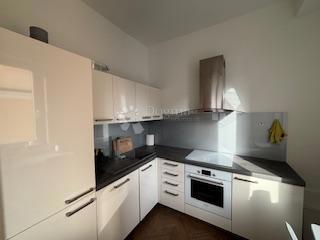 Mieszkanie Do wynajęcia - Primorsko-goranska Rijeka - foto 2/10