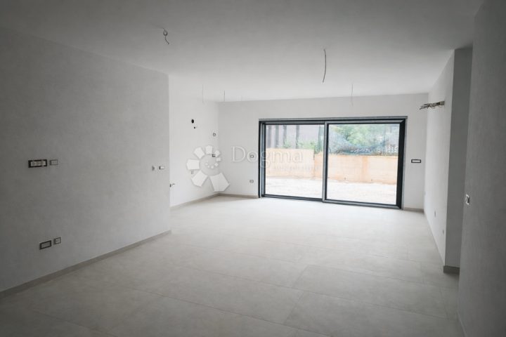 Mieszkanie na sprzedaż 81 m² – Rovinj