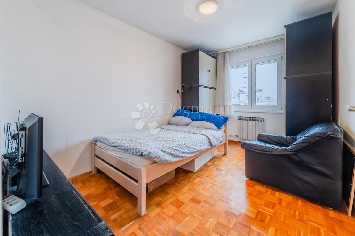 Mieszkanie Na sprzedaż - GRAD ZAGREB ZAGREB