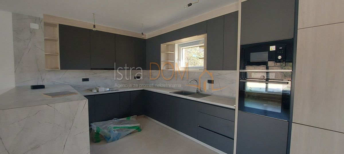 House For sale - ISTARSKA LIŽNJAN