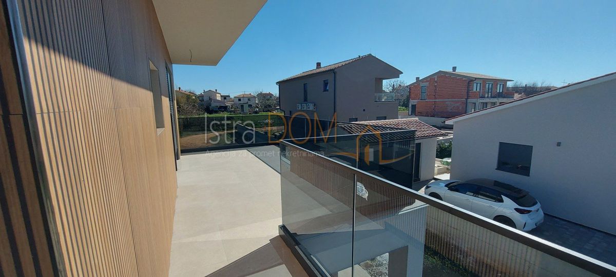 House For sale - ISTARSKA LIŽNJAN