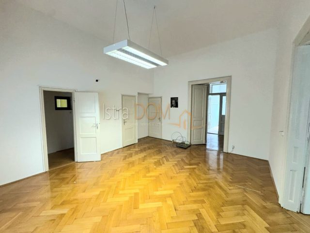 Locaux commerciaux à louer 185 m² – Zagreb
