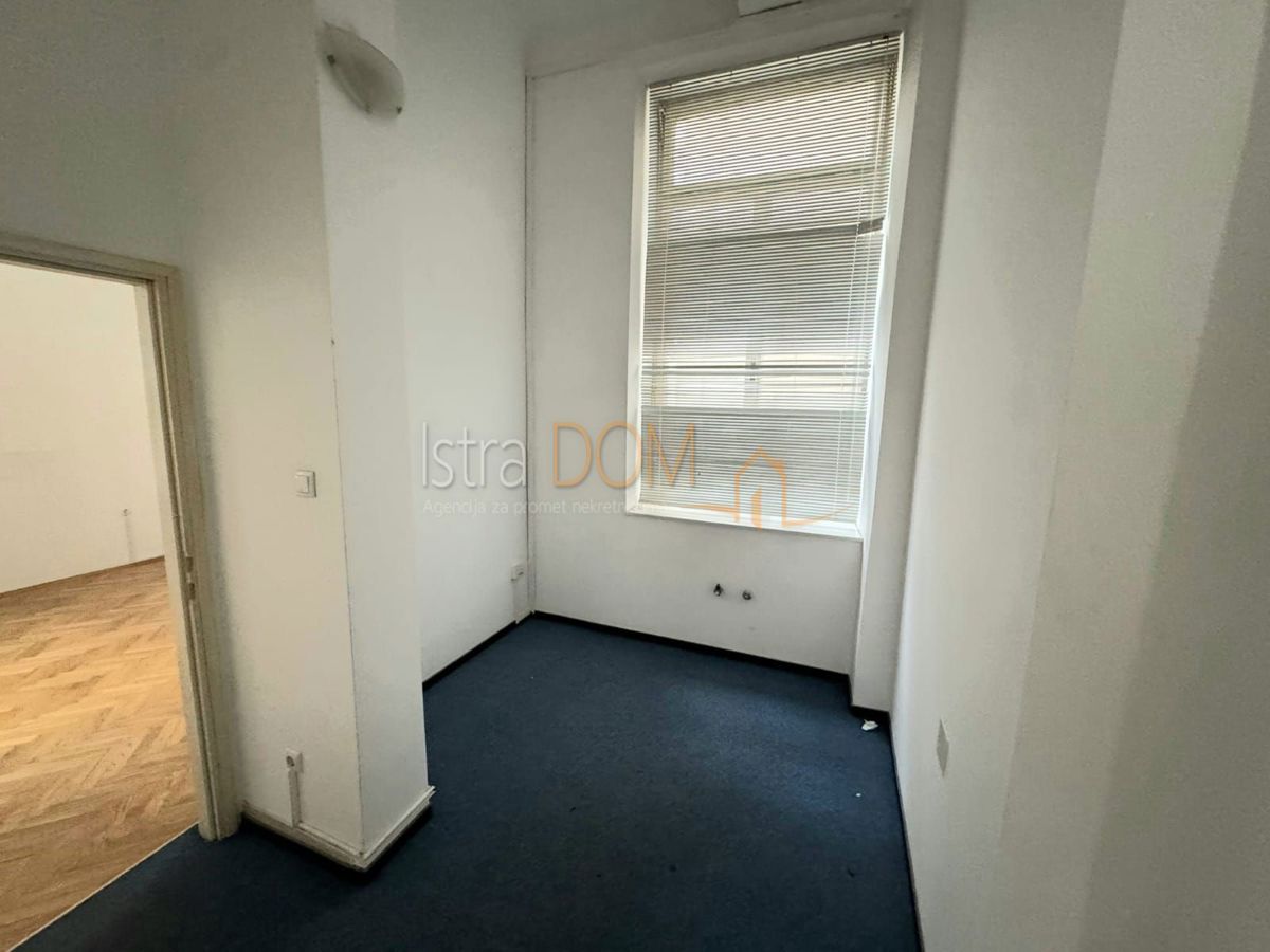 Poslovni prostor Za najam - GRAD ZAGREB ZAGREB