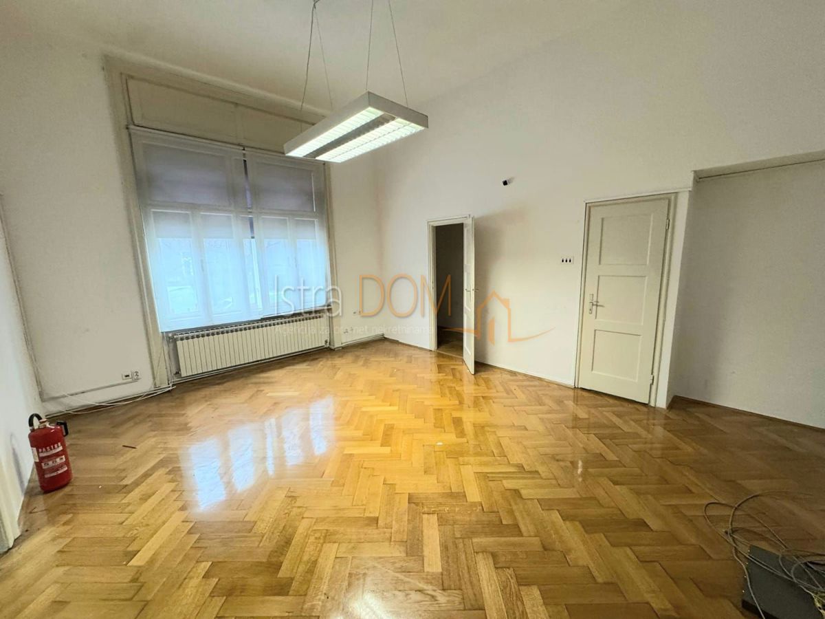 Poslovni prostor Za najam - GRAD ZAGREB ZAGREB