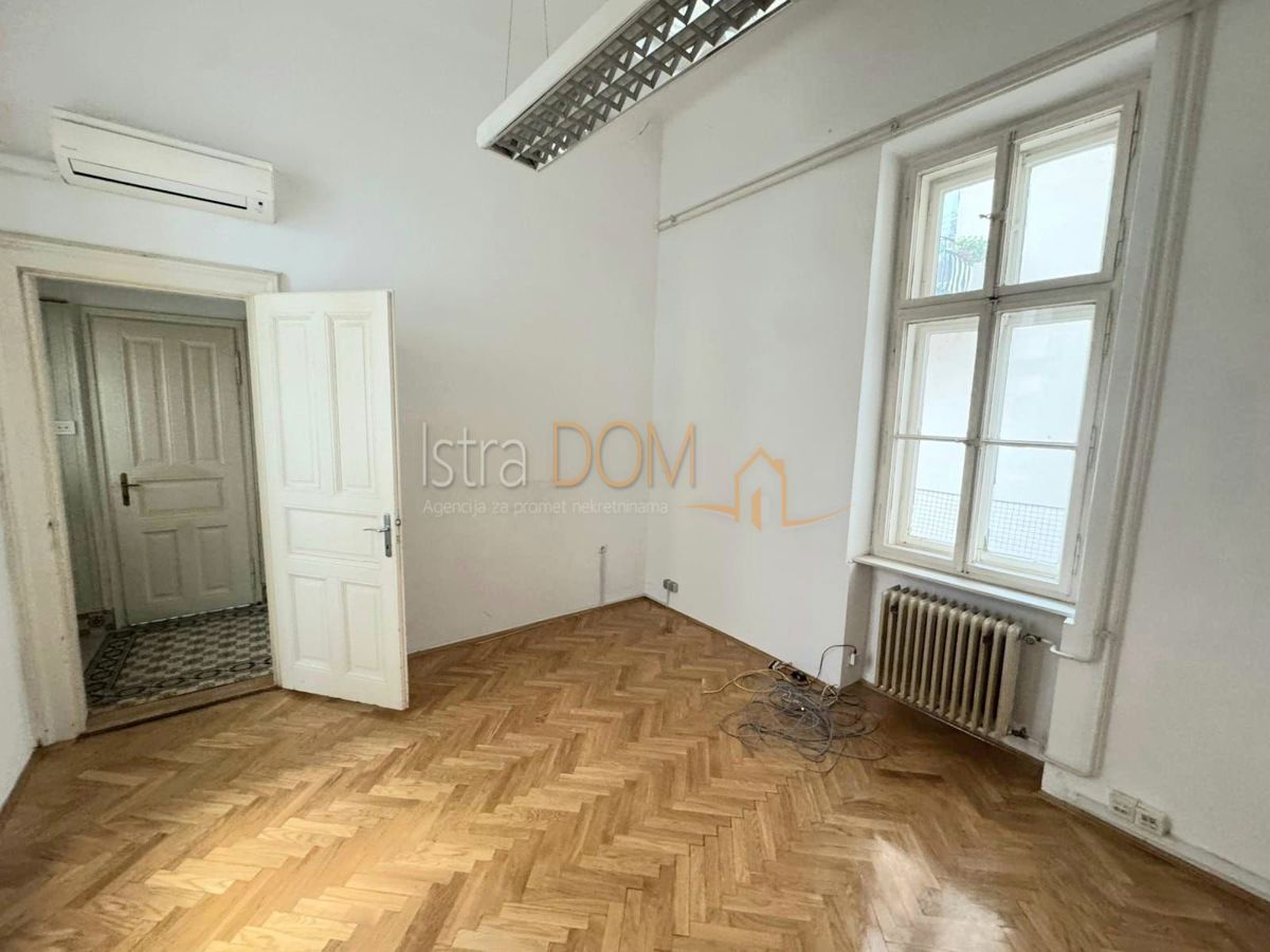 Poslovni prostor Za najam - GRAD ZAGREB ZAGREB
