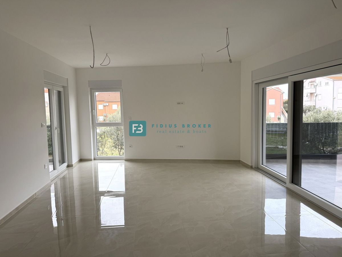 Flat For sale - ŠIBENSKO-KNINSKA VODICE