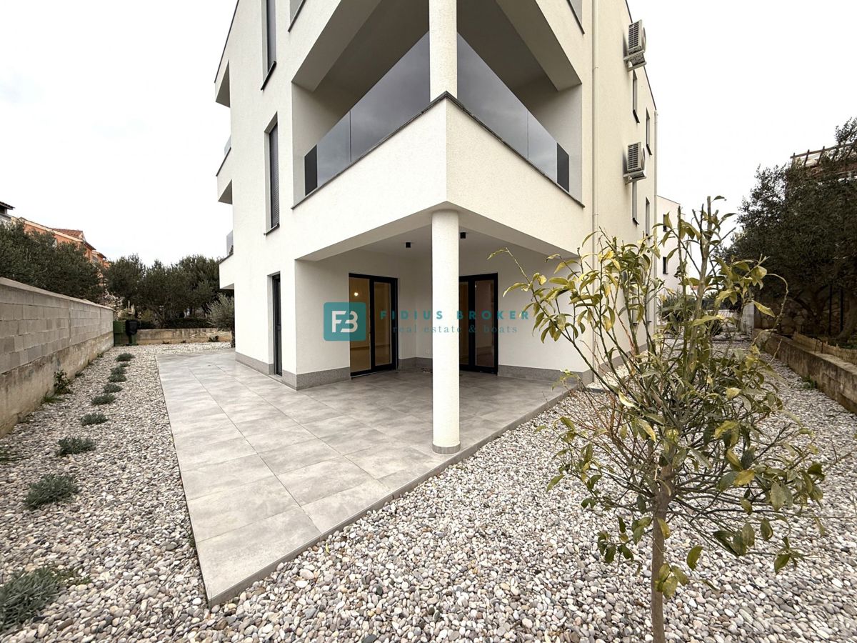 Flat For sale - šibensko-kninska Vodice - foto 1/19