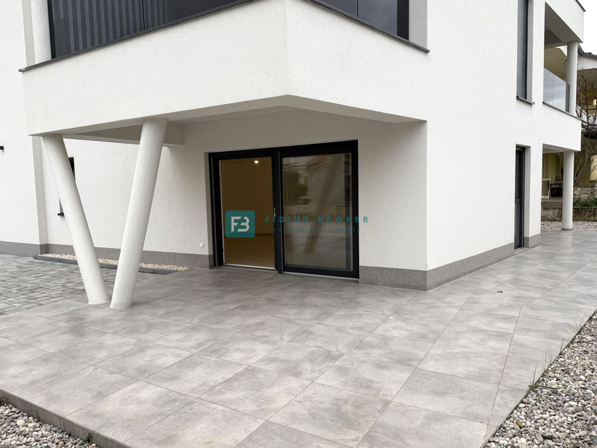 Flat For sale - ŠIBENSKO-KNINSKA VODICE