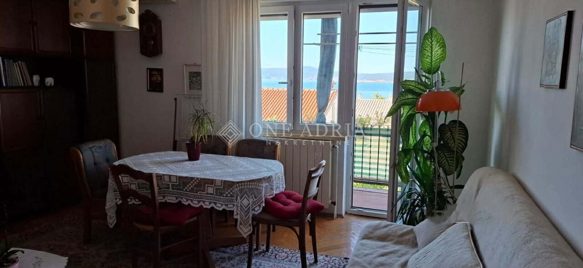 Stan Na prodaju - PRIMORSKO-GORANSKA CRIKVENICA