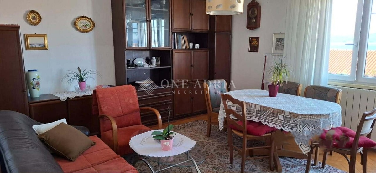 Stan Na prodaju - PRIMORSKO-GORANSKA CRIKVENICA