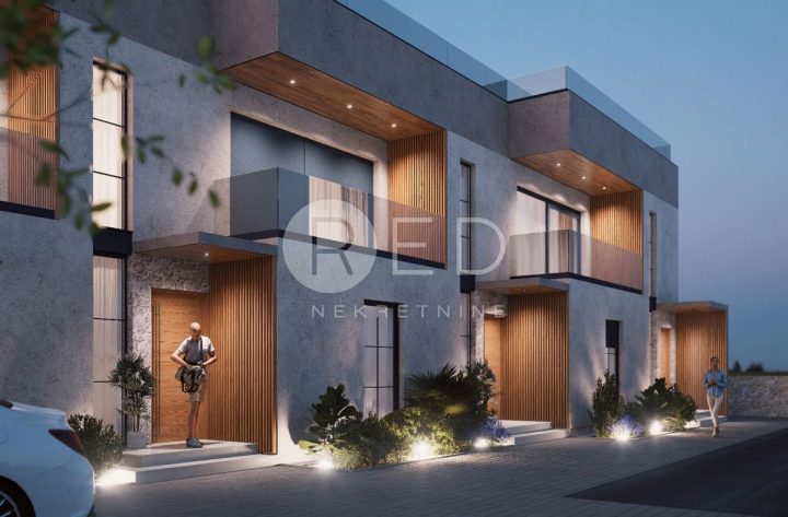 Apartmán na prodej 360 m² – Sukošan