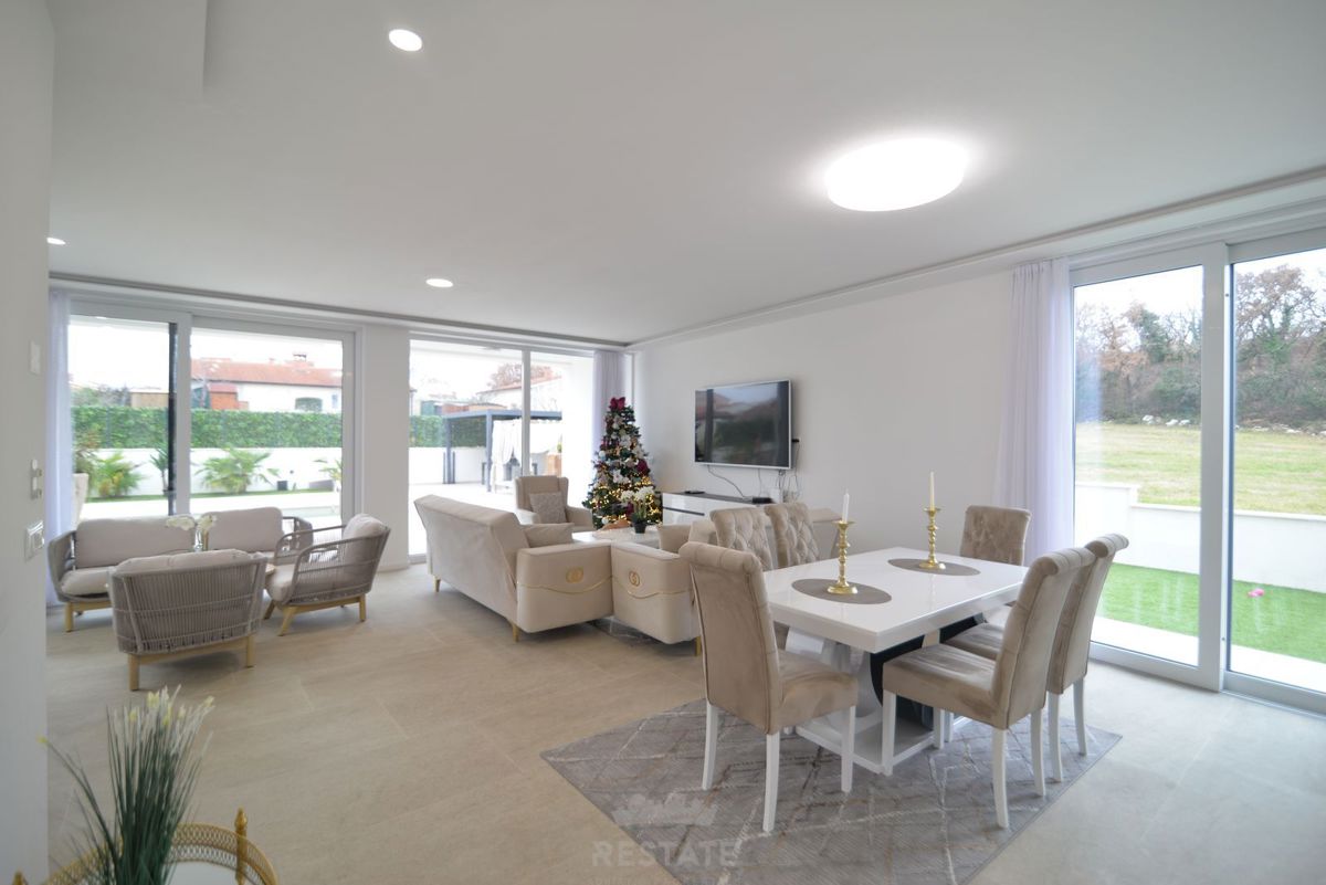 House For sale - Istarska Poreč - foto 2/35