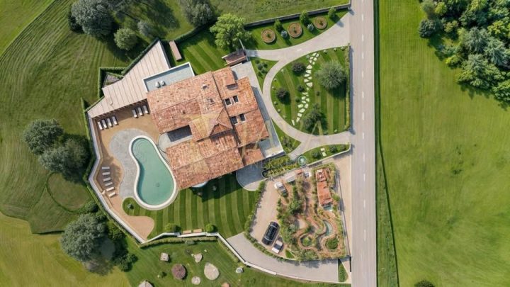 Gewerbefläche zu verkaufen 800 m² – Buzet