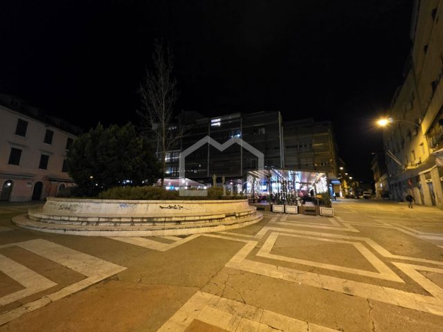 Lokal użytkowy do wynajęcia 21 m² – Split