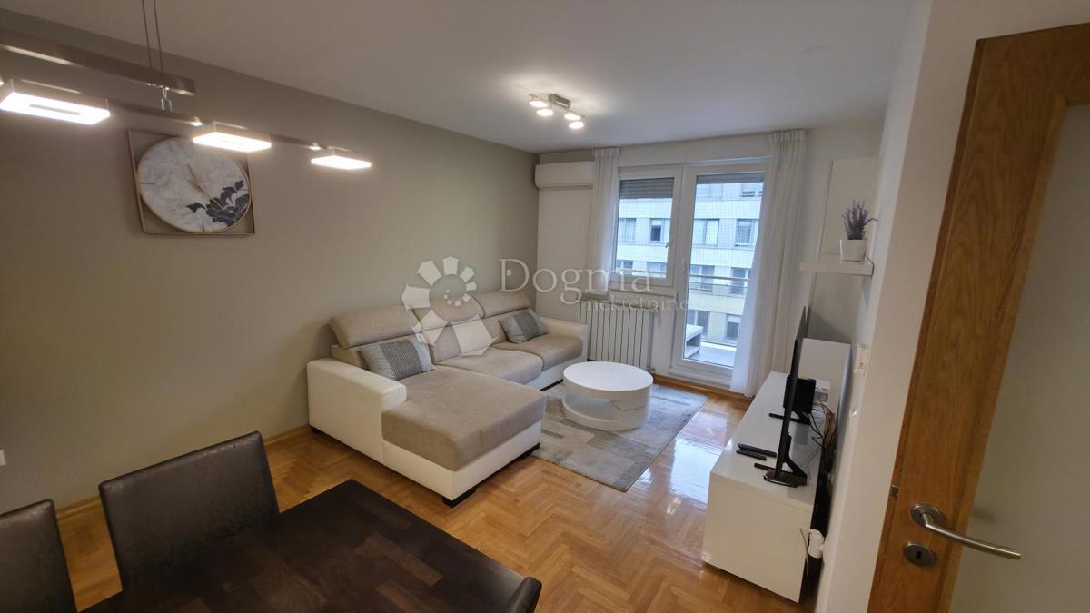 Flat For rent - Grad Zagreb Zagreb - foto 1/12