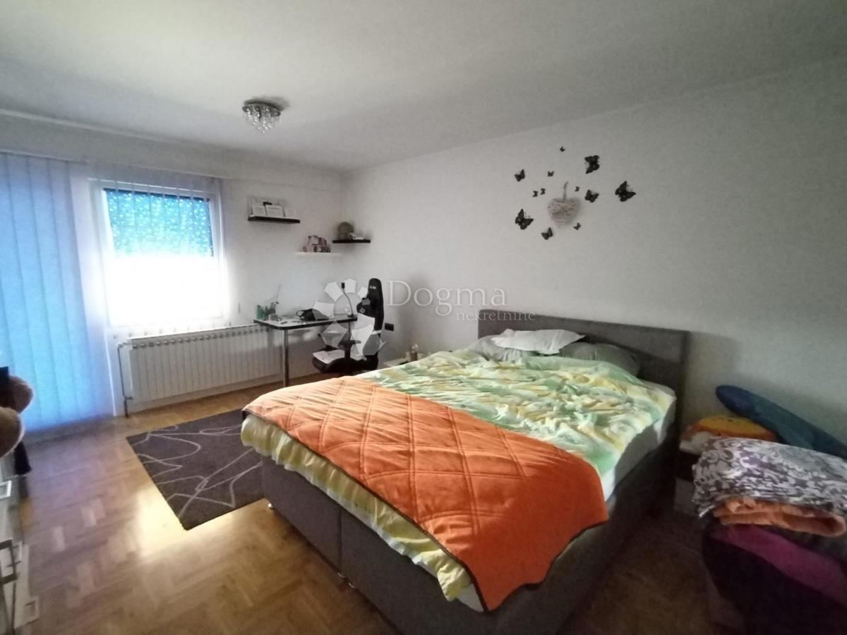Maison À vendre - ZAGREBAČKA DUBRAVA