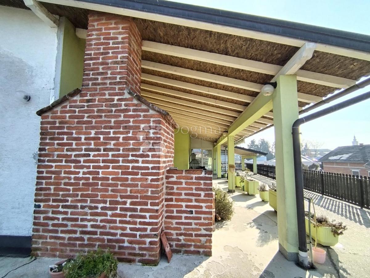 Maison À vendre - ZAGREBAČKA DUBRAVA