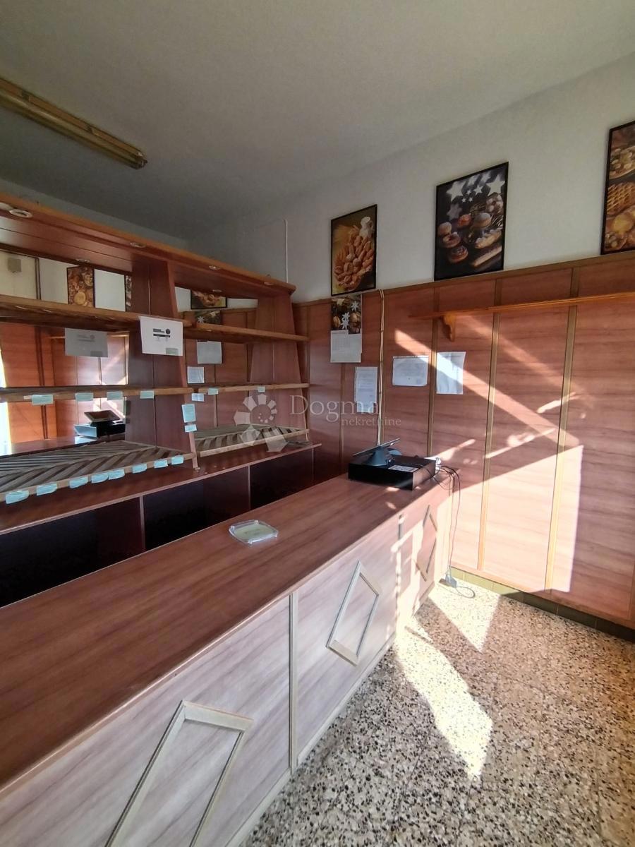 Maison À vendre - ZAGREBAČKA DUBRAVA