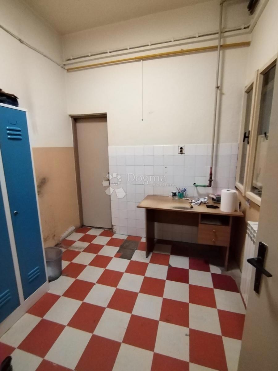 Maison À vendre - ZAGREBAČKA DUBRAVA