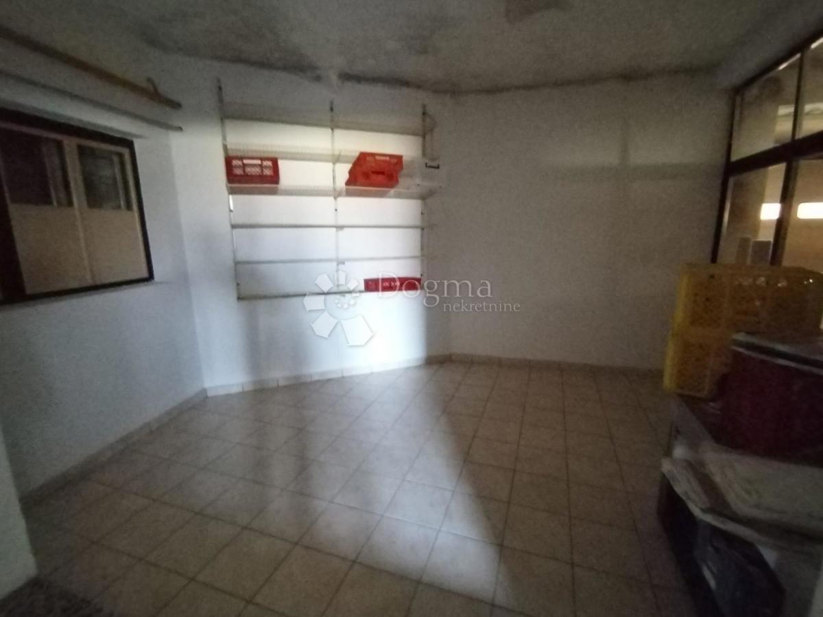 Maison À vendre - ZAGREBAČKA DUBRAVA