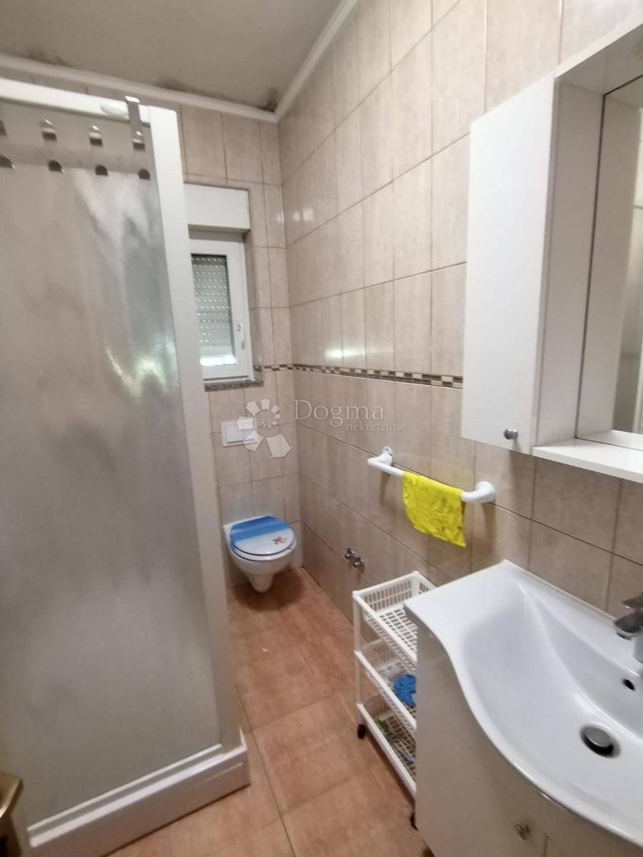 Maison À vendre - ZAGREBAČKA DUBRAVA