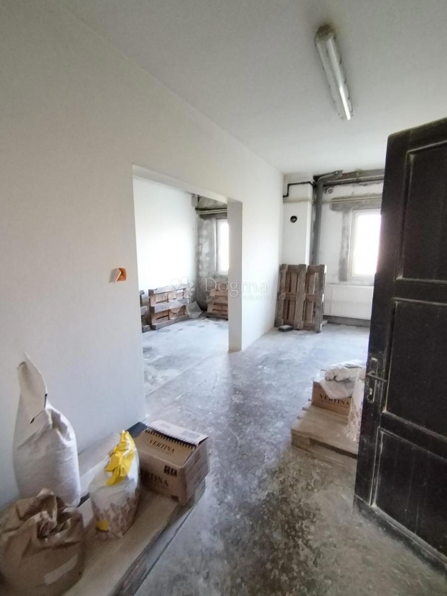Maison À vendre - ZAGREBAČKA DUBRAVA